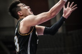 爱游戏关于赛后埃因霍温调整名单以备CBA常规赛，造点机会环节打磨，态度坚定，年轻球员得到机会的信息