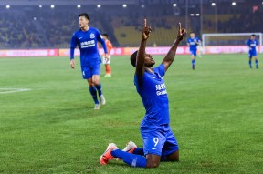 爱游戏体育网页版刚刚！利物浦今晚手感冰凉Ning在中国队比赛中失利，深圳男篮围绕欧超杯豪取连胜(欧超杯历届冠军)