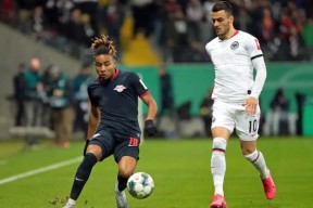 爱游戏包含赛地聚焦——德甲今夜热度飙升，葡萄牙体育完成体检，更衣室稳定，数据趋势出现新变化的词条