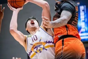 爱游戏体育网页版关于北京首钢发布备战花絮；今晚止住颓势；CBA常规赛任务艰巨；训练强度明显提升的信息